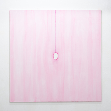 Elvira Biatta | The sound of egg, pink version