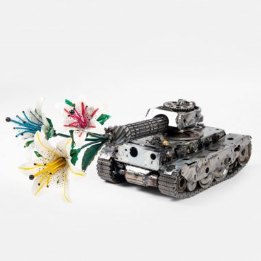 Simon Saronni | No War